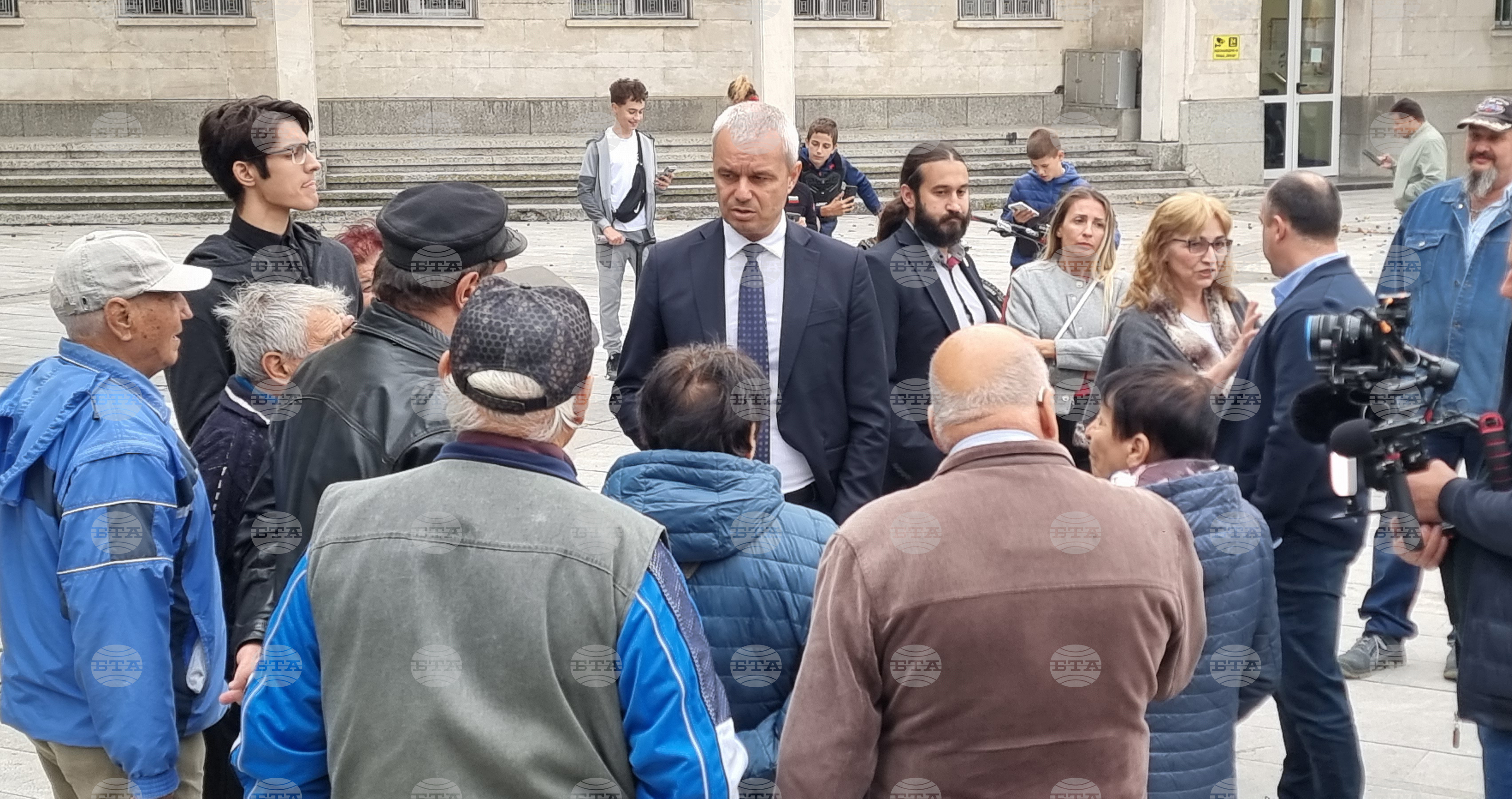 Vazrazhdane Presidential Candidate Kostadinov Presents Five Priorities for Bulgaria