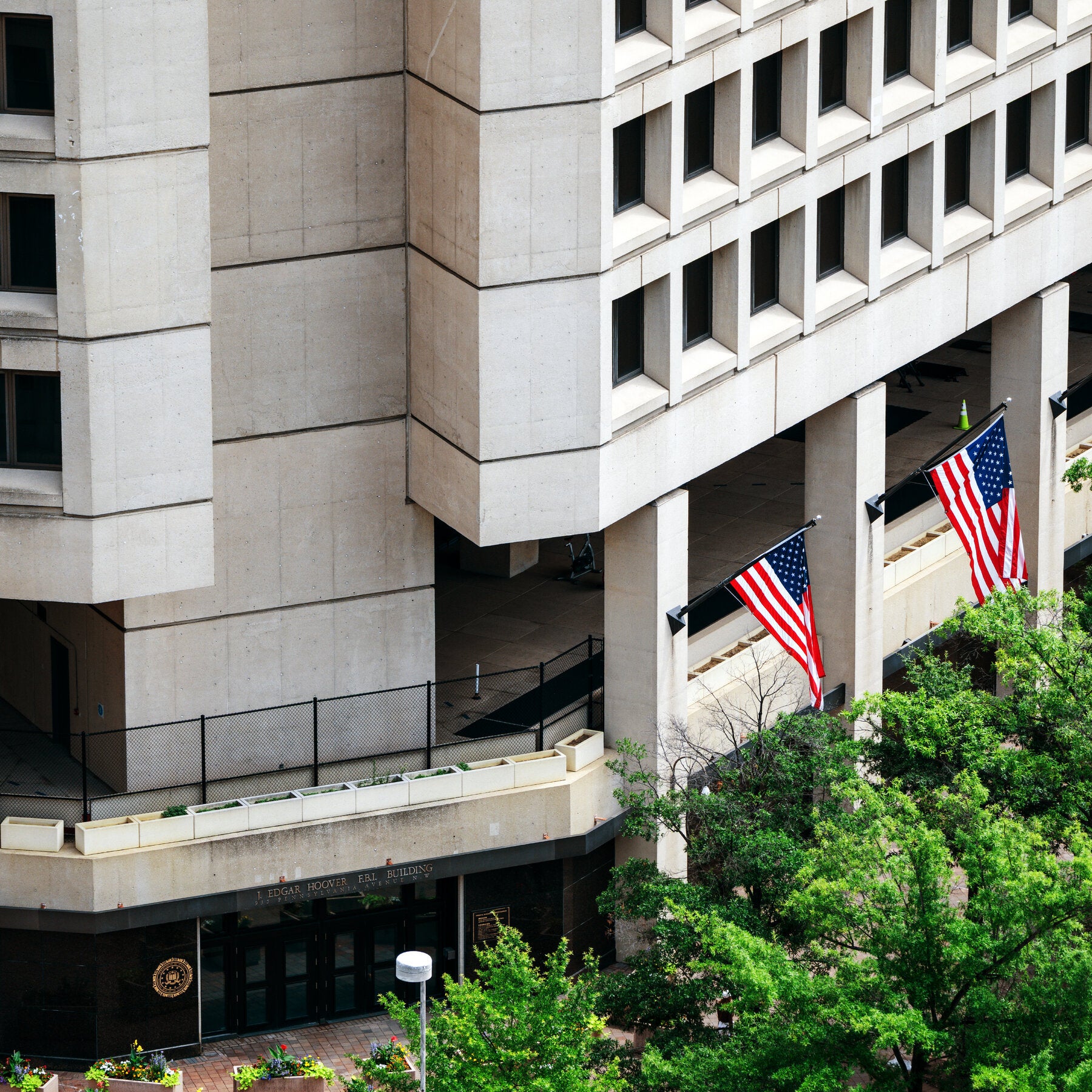 Embarrassing Breach at F.B.I. Fuels Fears of Harm to Its Employees