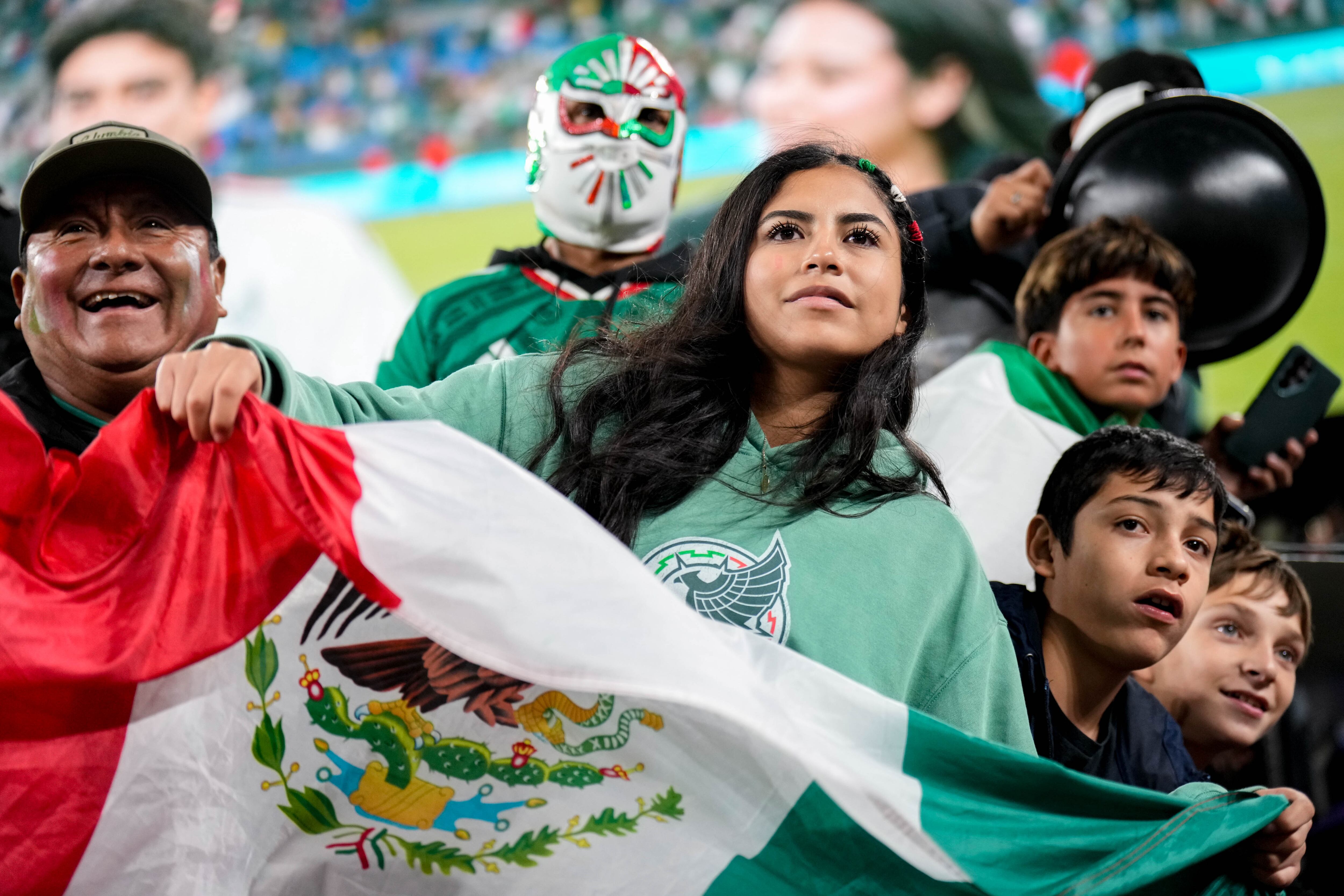 Fans revel in Mexico-Colombia soccer friendly at M&T Bank Stadium