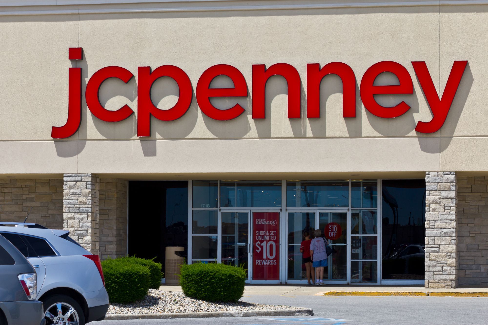 Future of nearly abandoned mall that once housed JCPenney and Macy’s is up in the air as sale is announced