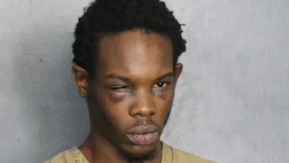 Airbnb Renter Shoots Man, 18, Who Allegedly Broke In, 2 Suspects Arrested
