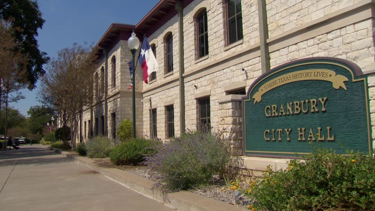 Special meeting to be held after residents submit petitions to recall Granbury mayor, 4 city council members over proposed data center