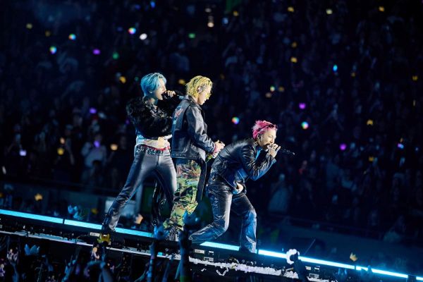 Big Bang Performs 20th Anniversary Concert at Tottenham Hotspur Stadium