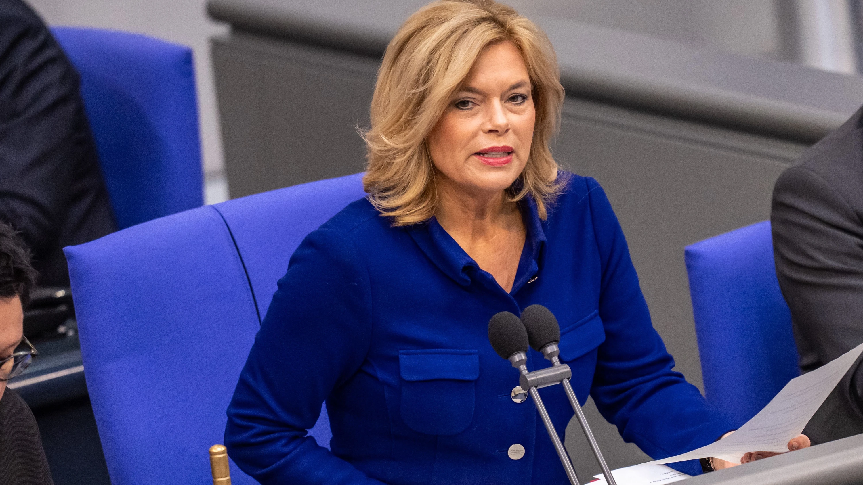 Deutschland-Liveblog: Klöckner droht bei Störungen im Bundestag mit Rauswurf ganzer Fraktionen