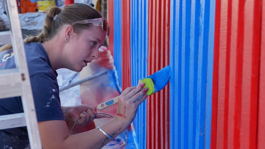 Newcastle paints the town red and blue ahead of Knights' grand final