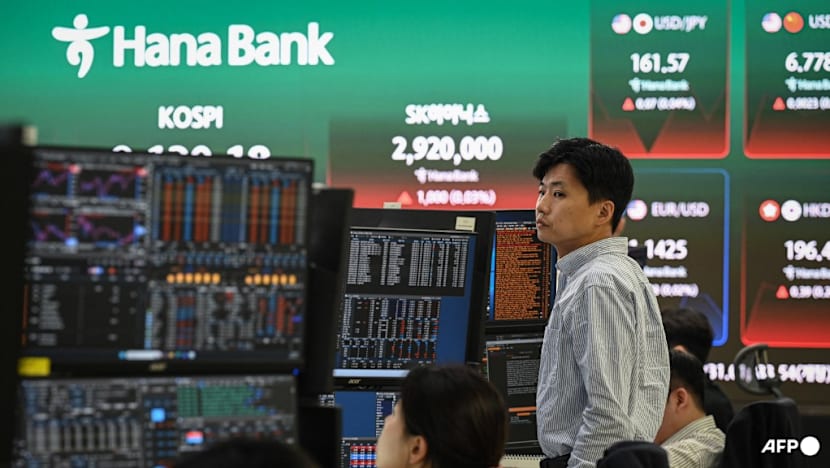 Stocks drop and oil rises as Hormuz hopes fade