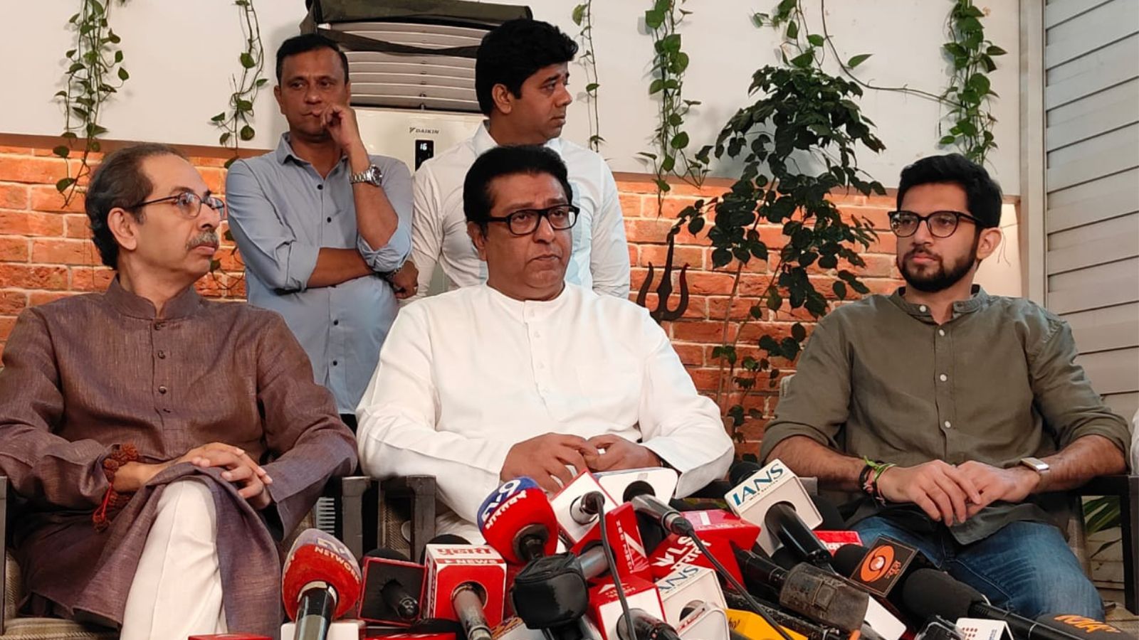 Maharashtra SIR protest: Raj, Uddhav Thackeray announce Mumbai march against Election Commission