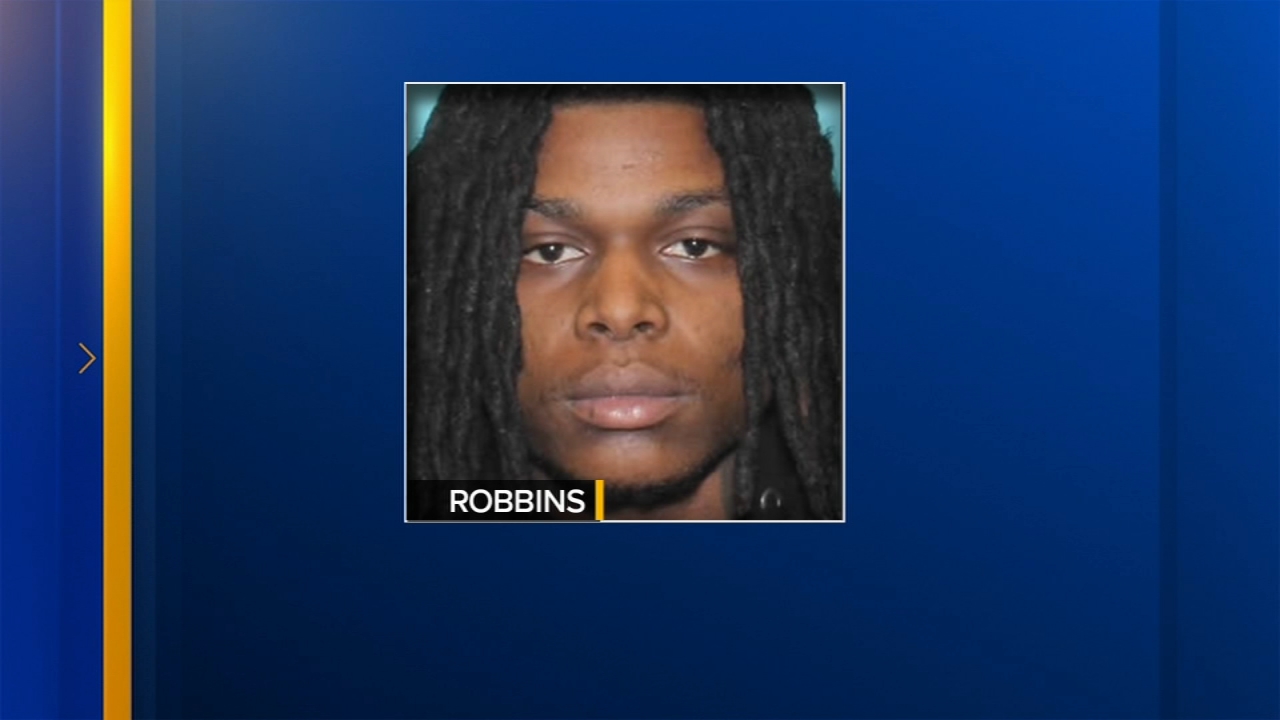 Police searching for man wanted for shooting in Upper Darby, Delaware County