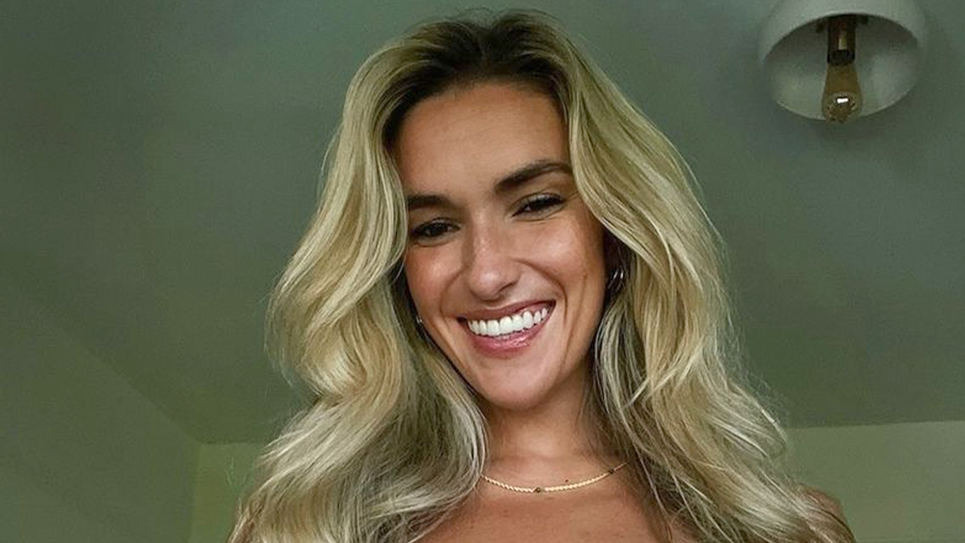 World’s sexiest volleyball star Kayla Simmons celebrates 31st birthday with sultry selfie after Sydney Sweeney ad plea