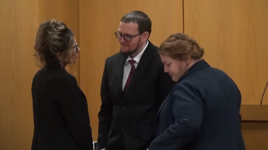 Jury deliberations begin in Frostproof triple murder trial
