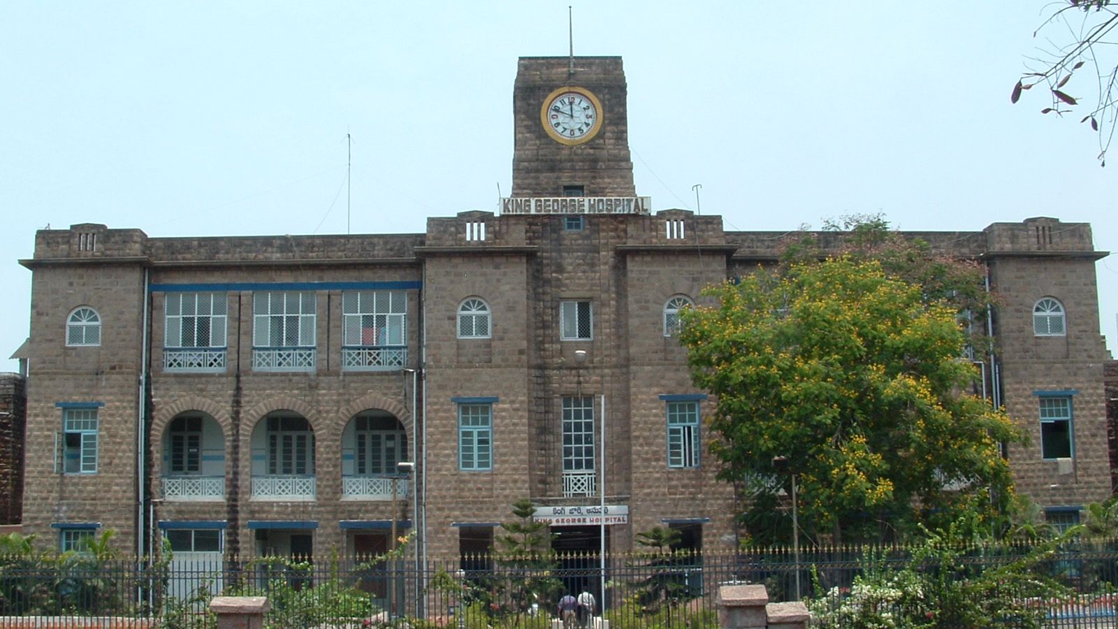 2 cases in five days: Visakhapatnam Medical College rocked by students’ suicide