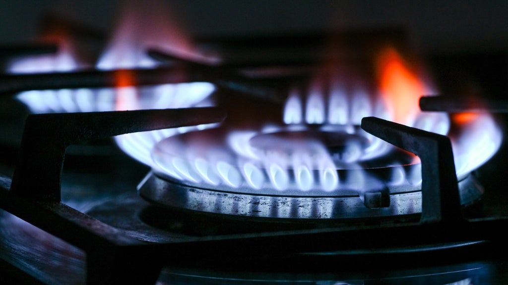 Chicago officials to urge Illinois Commerce Commission to oppose Peoples Gas $144 million rate hike proposal