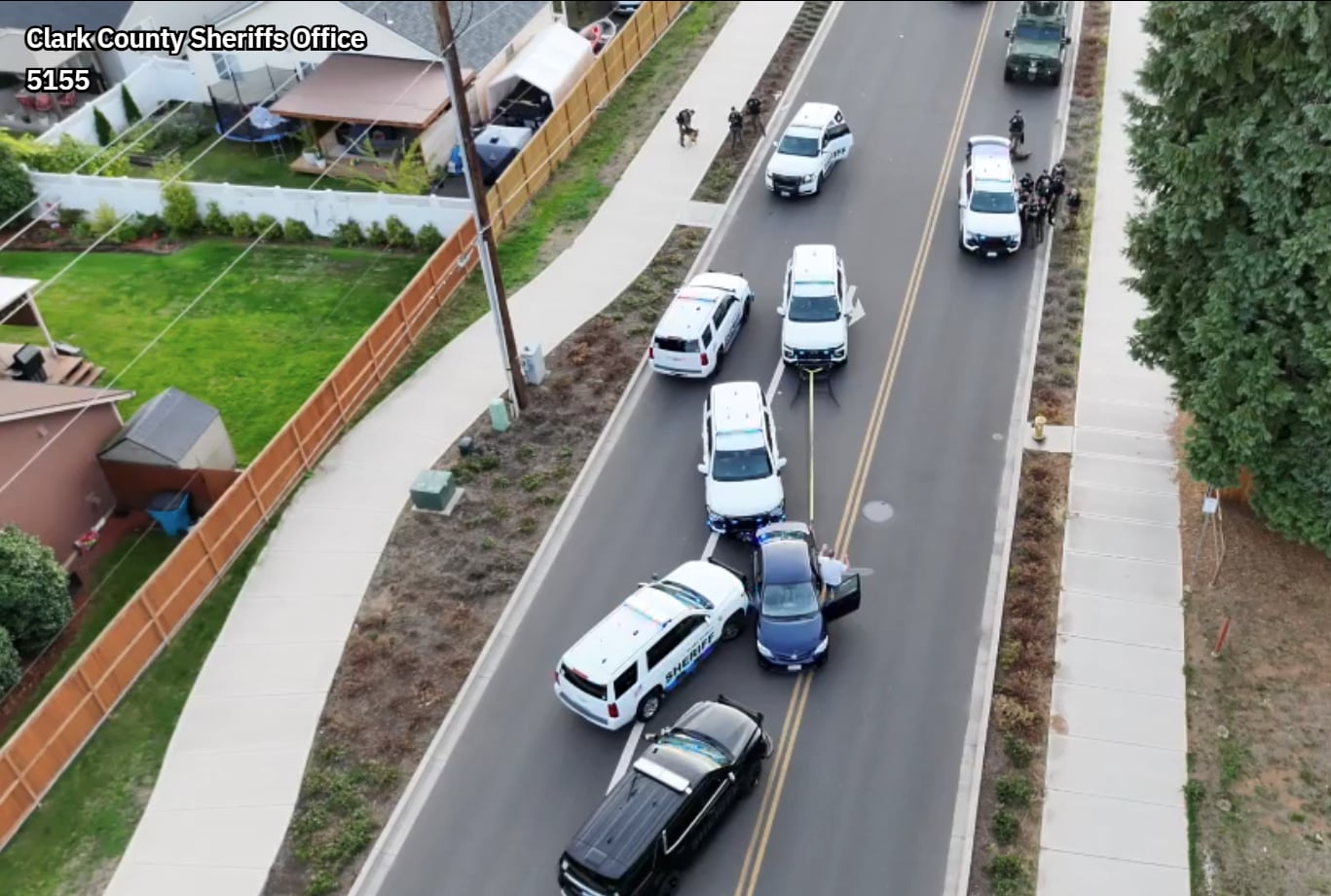 Deputies arrest man after standoff in Orchards