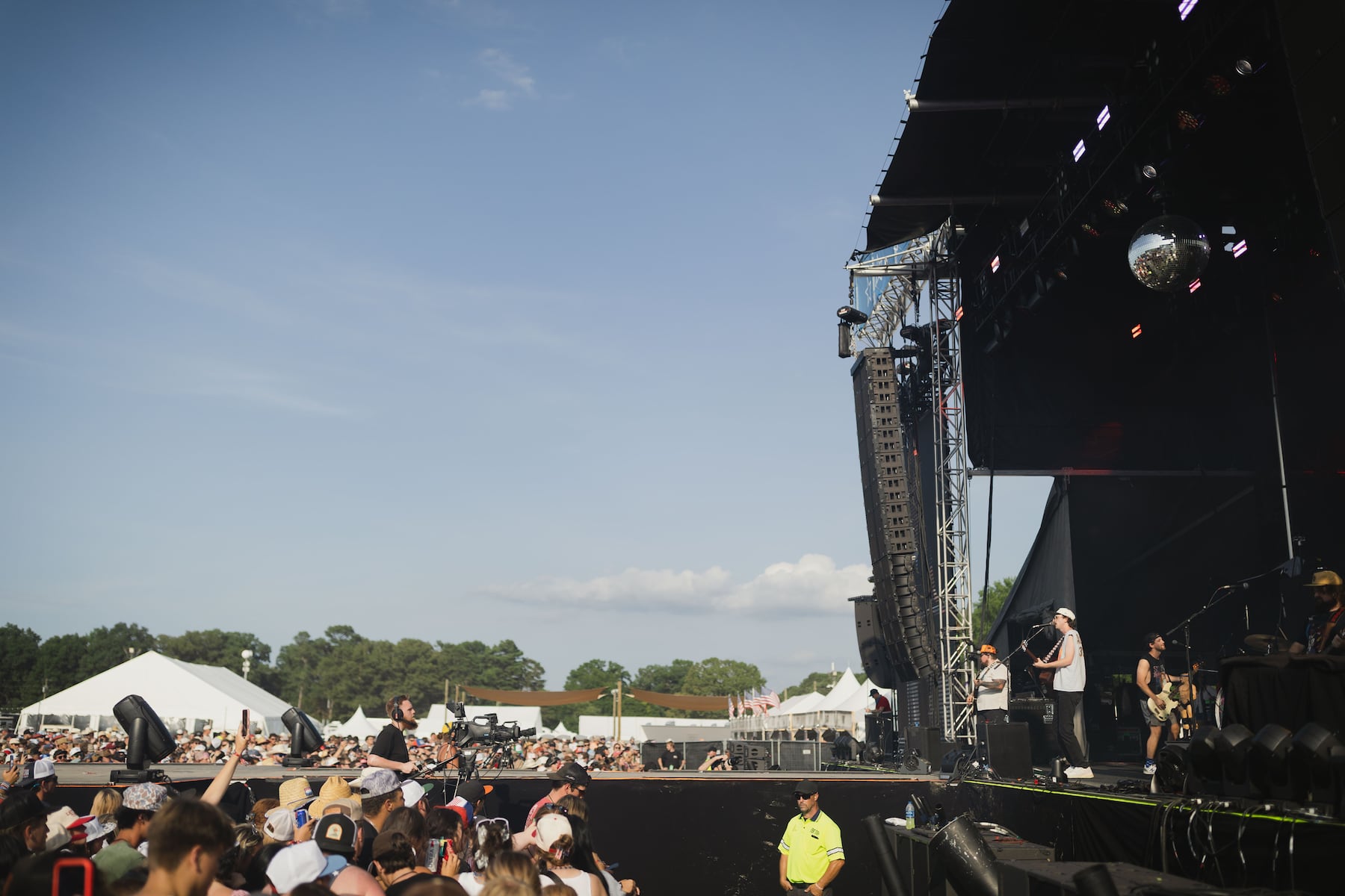Yes, there will be a fair at the Rock the South music festival and it will be free