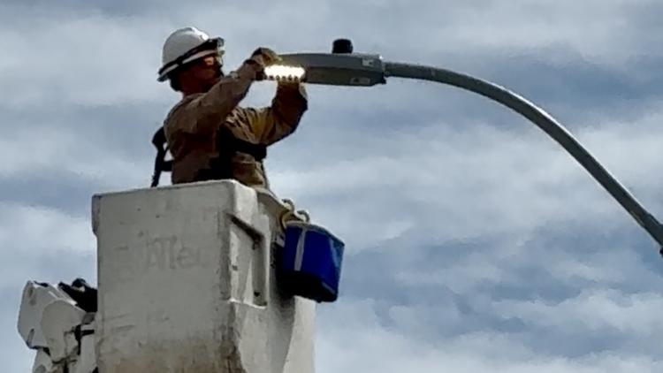 Neighborhood streetlights re-energized after homeowners reached out to KHOU 11 about ongoing outage