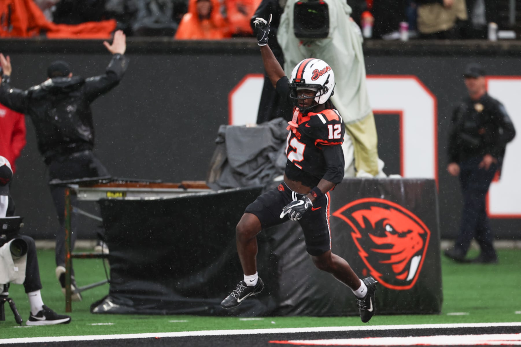 Jesse Legree setting Oregon State freshman records entering Pac-12 play
