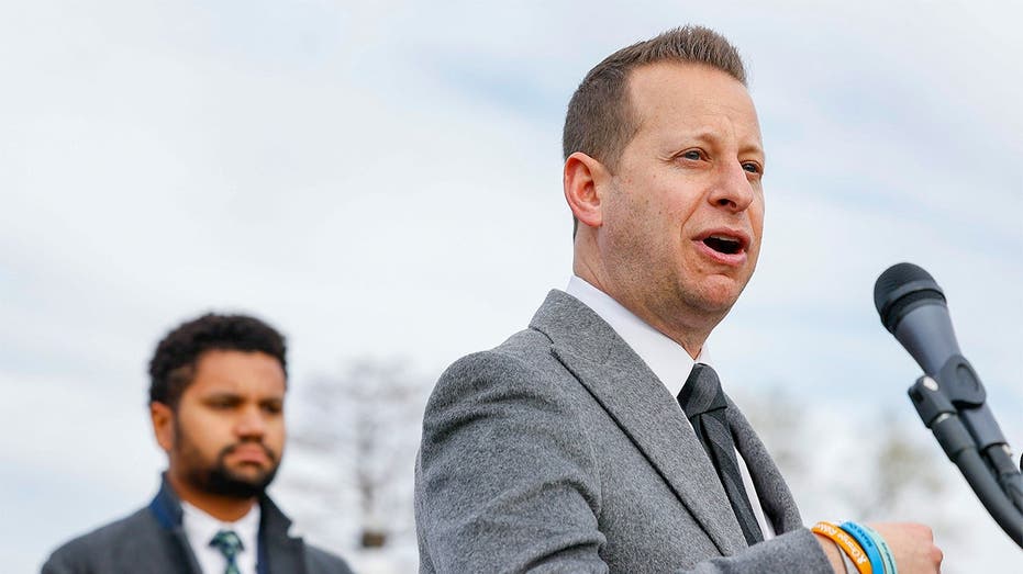 Unearthed audit exposes vulnerable Dem's handling of COVID relief funds: 'Gross oversight'