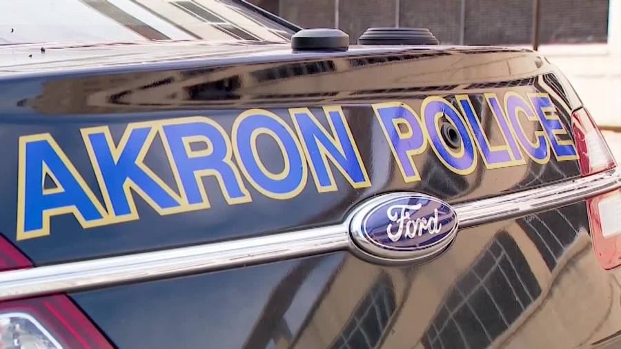 Akron police officer bitten, punched at burglary call