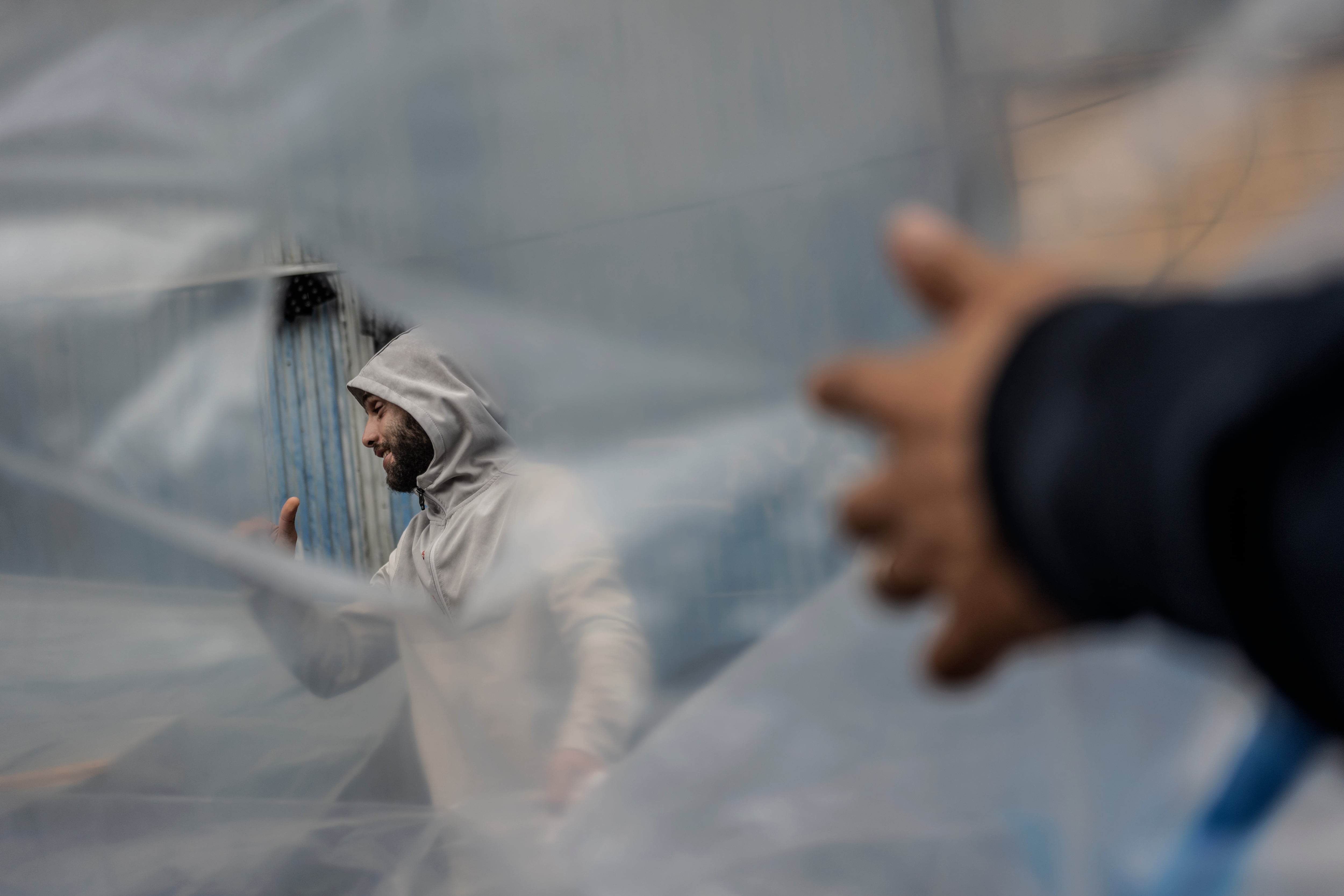 Amnistía Internacional denuncia “tortura y malos tratos” de militares a inmigrantes en Ceuta