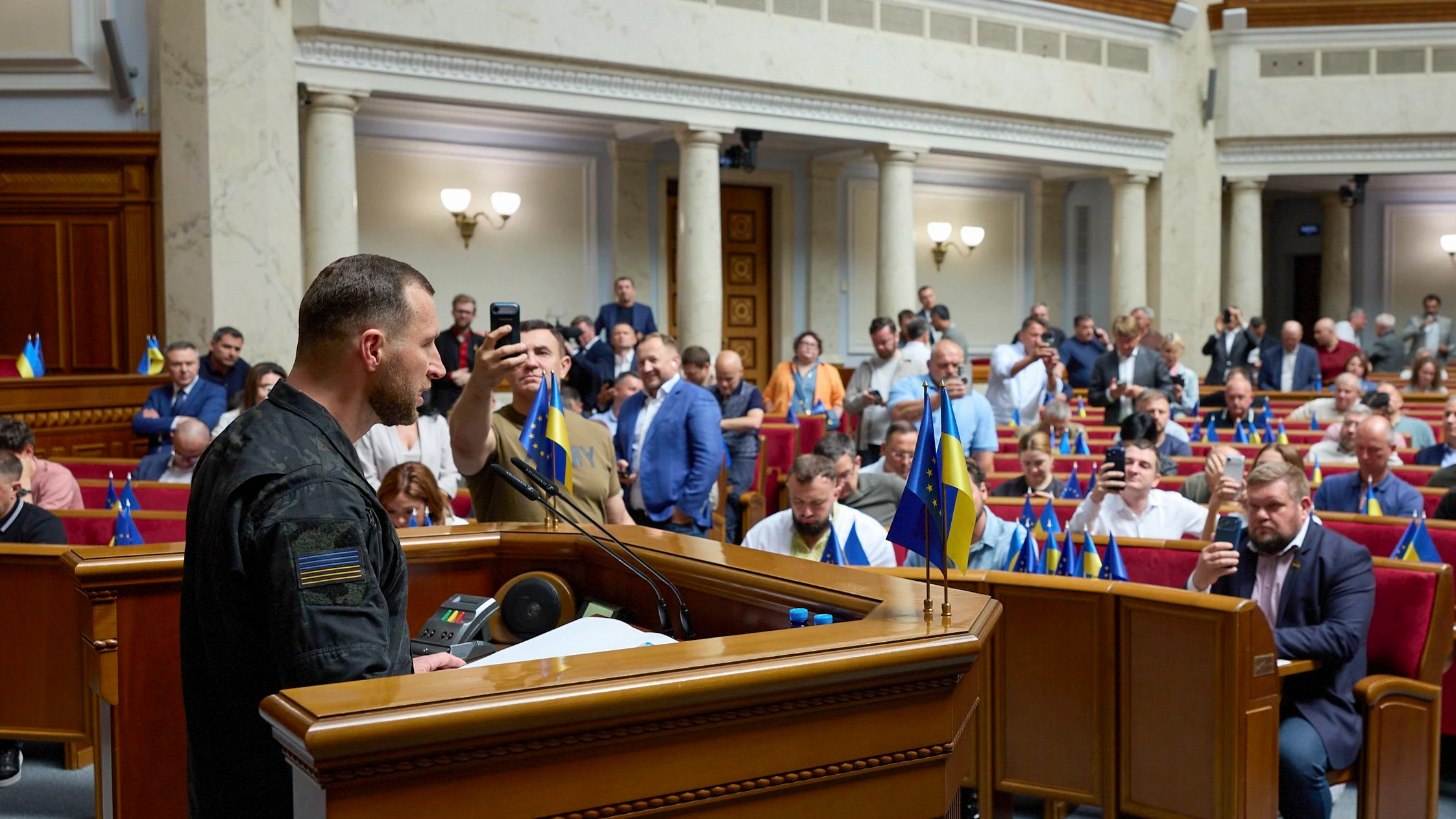 im Krieg: Wie lange wollen die Ukrainer noch auf eine Wahl warten?