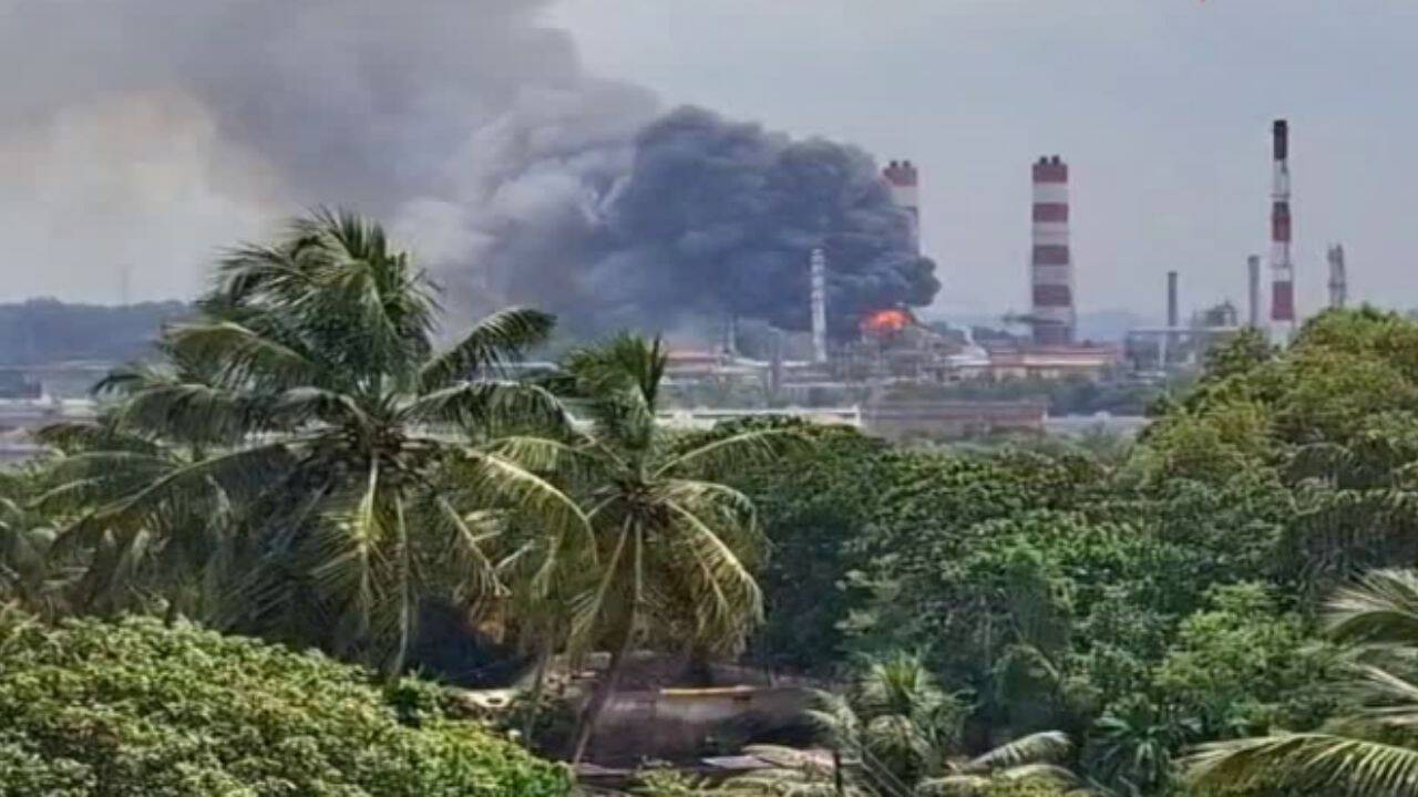 Blast inside Mangaluru refinery: Loud explosion sound, dense smoke reported