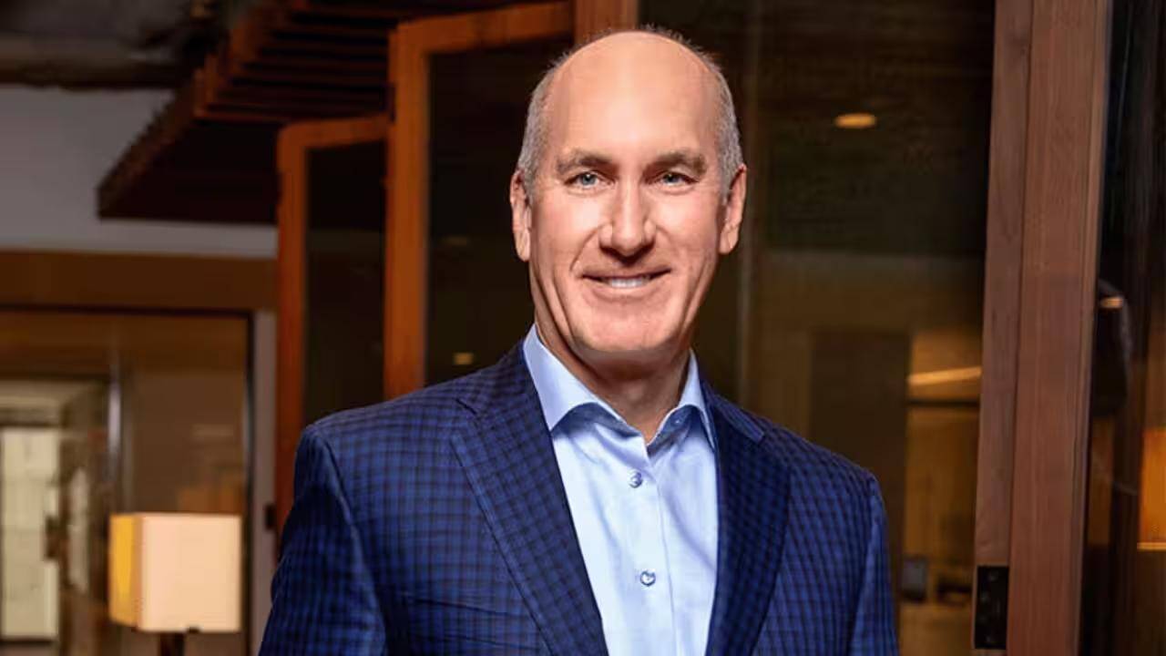 AT&T CEO backs T-Mobile CEO's view that Musk's plan to shake mobile industry won't work