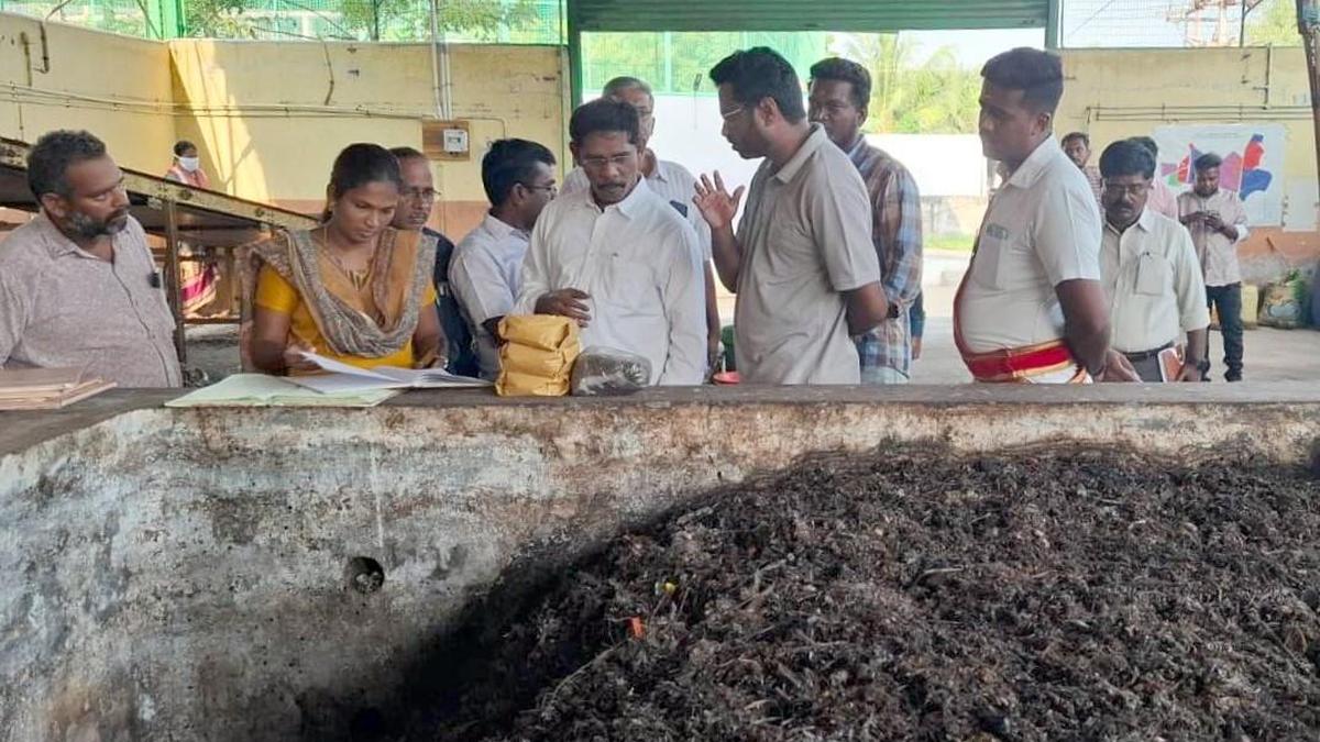 Additional Director (Infrastructure) inspects development works in Salem Corporation