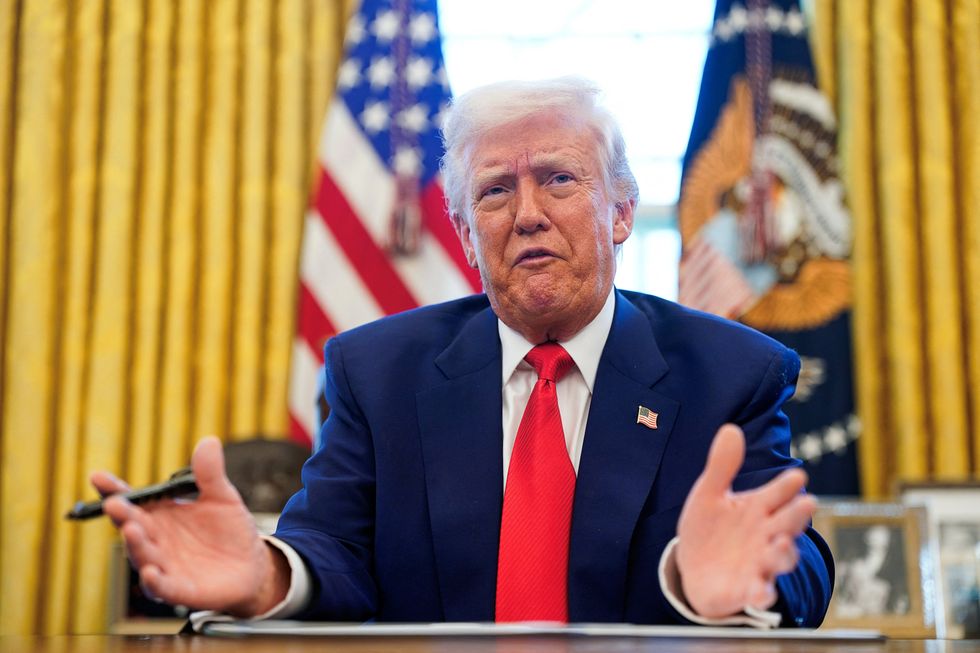 Trump labeled 'dysfunctional to the point of deviance' by his psychologist niece