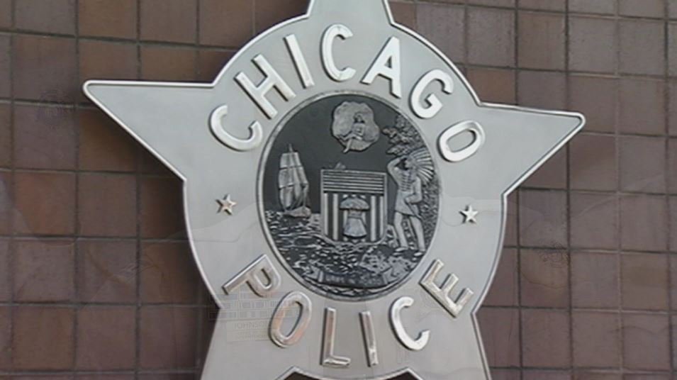Chicago cop charged with punching teen girl during confrontation shown in viral video