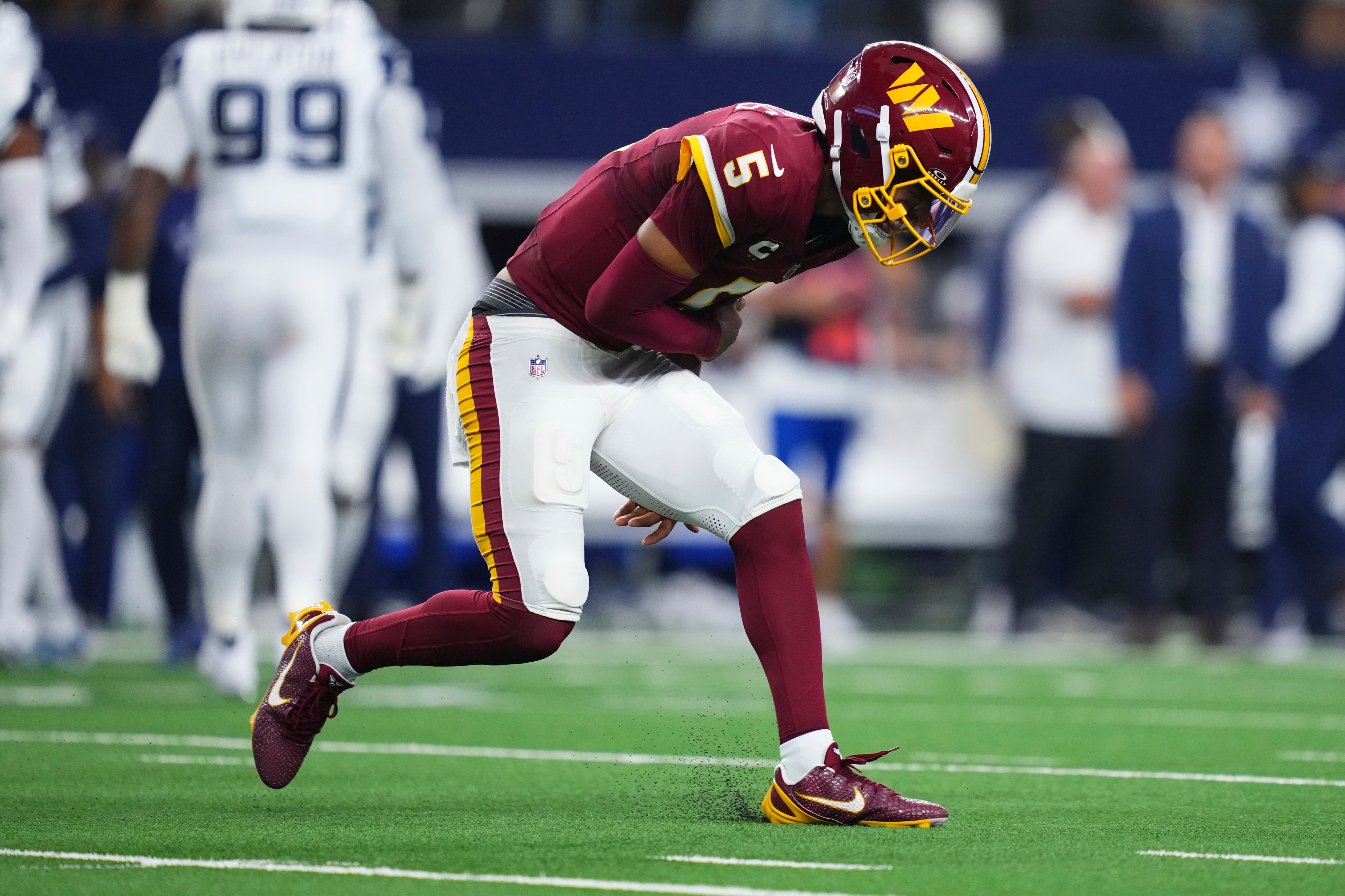 Daniels has chance to start for Commanders vs. Colts in London despite elbow injury, Quinn says