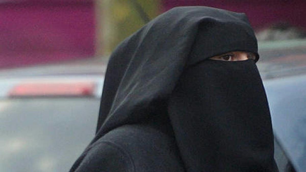 Medical students protest in Jammu and Kashmir after professor ‘objects to burqas in labour room’