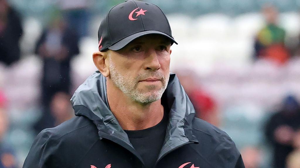 Saracens boss Venter skips more media duties