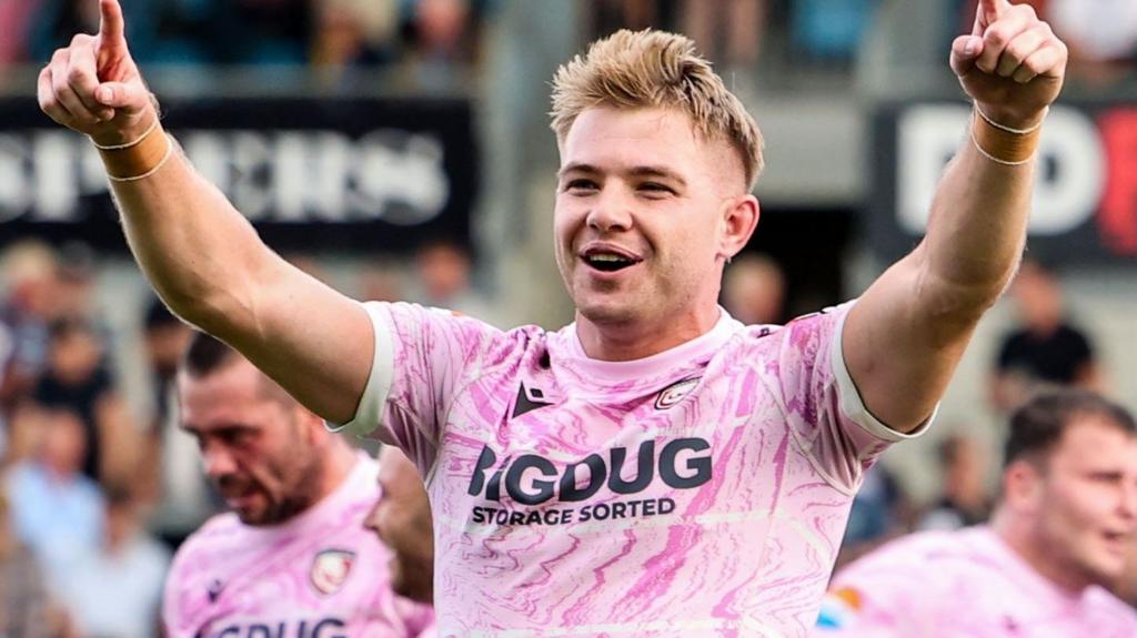 Gloucester fly-half Atkinson agrees new deal to 2029