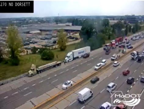 Crash closes portion of NB I-270 near Maryland Heights