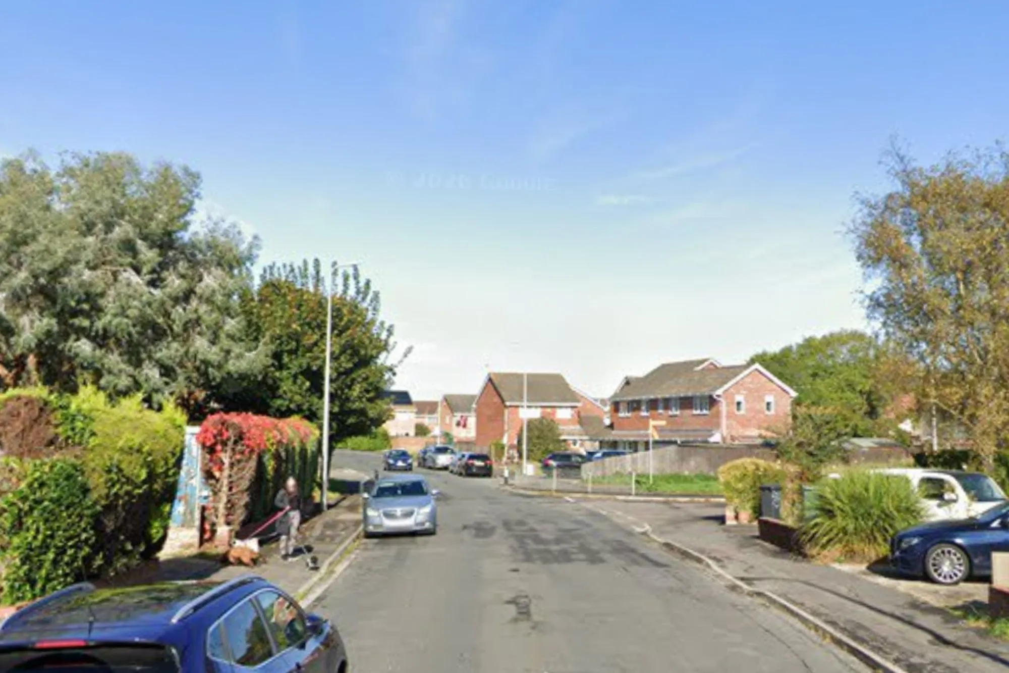 More than 150 homes evacuated & bomb disposal unit deployed after ‘suspicious items’ discovered at home in fraud arrest