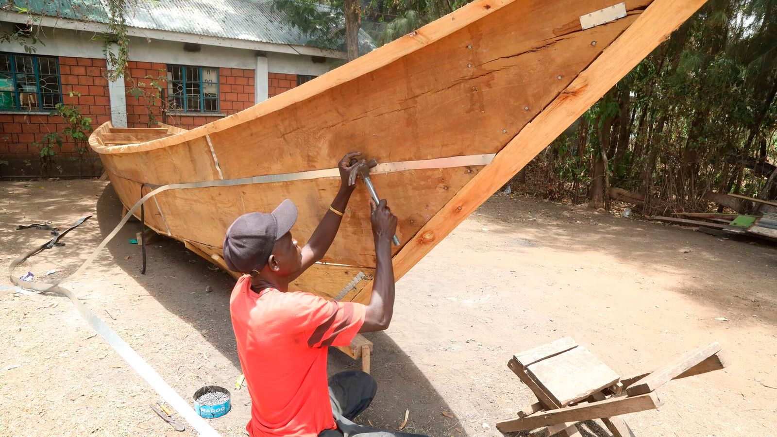 The Lake Victoria wooden boat builders fighting to keep an ancient craft alive