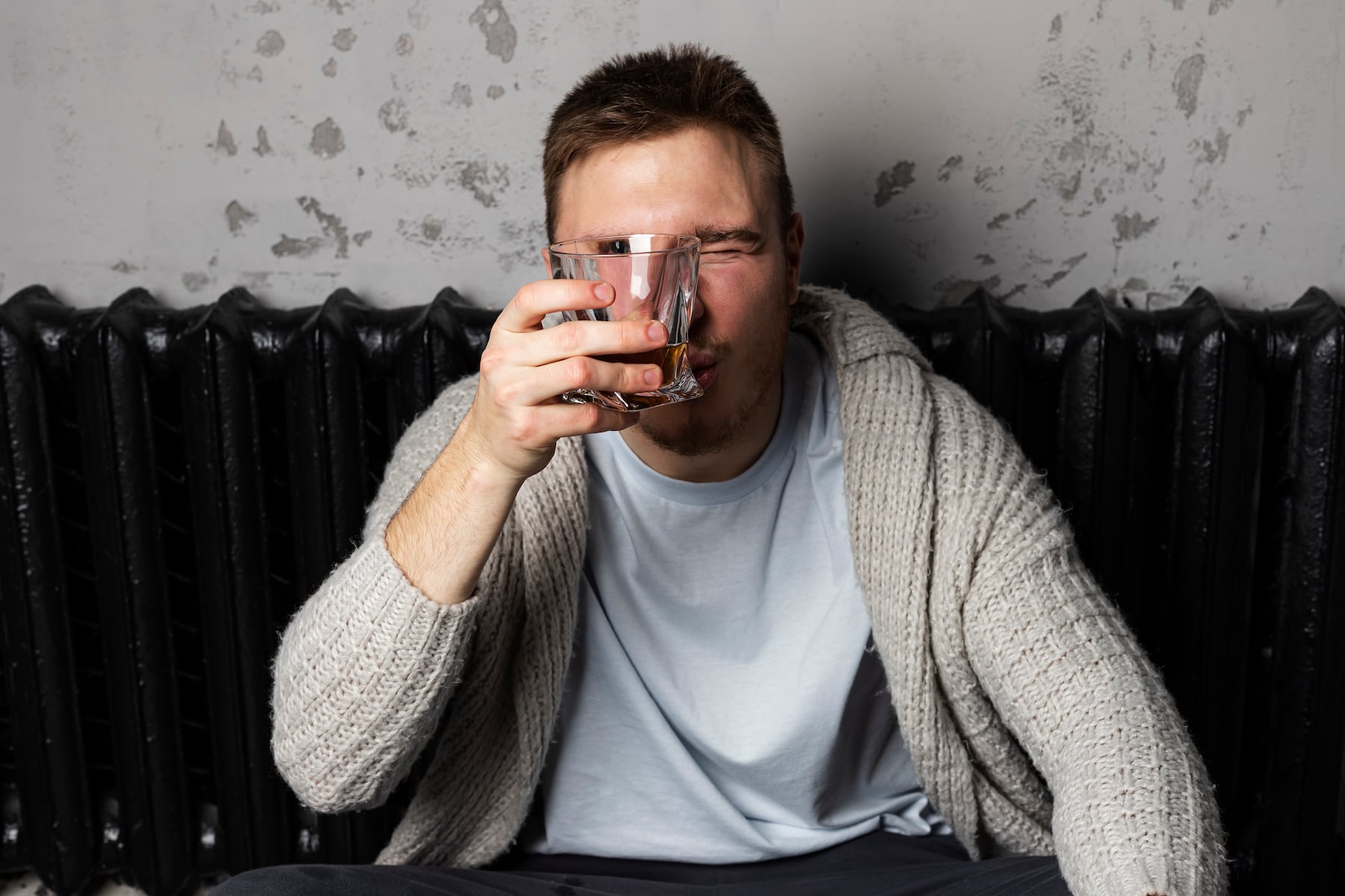 A viral drinking trend is raising new concerns. Here’s when to call 911