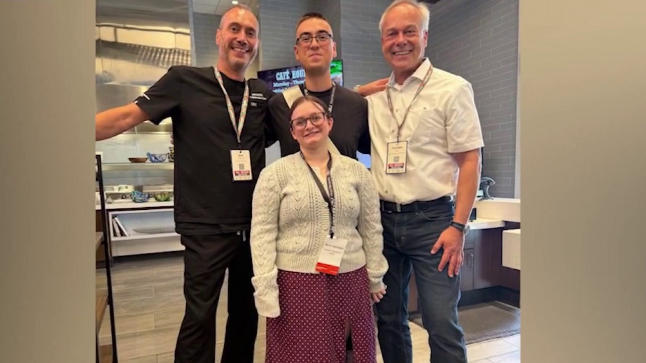 Surprise man meets creators of life-saving heart pump