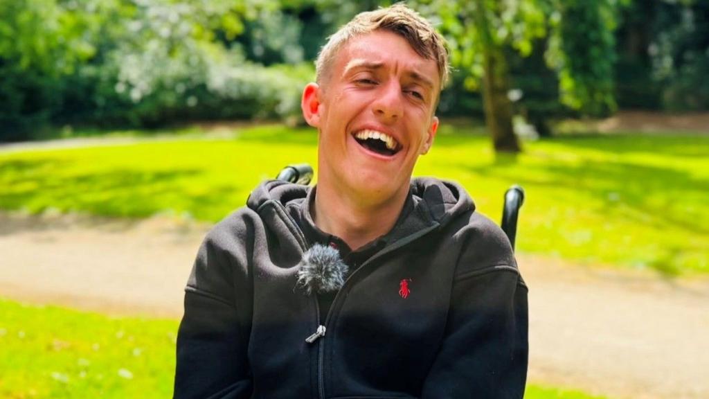 I have cerebral palsy - photography helps keep joy in my life