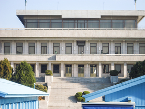 North Korea covers Panmungak building at JSA for apparent repairs