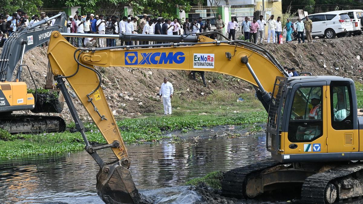 Water Resources Department launches special desilting drive along Chennai waterways