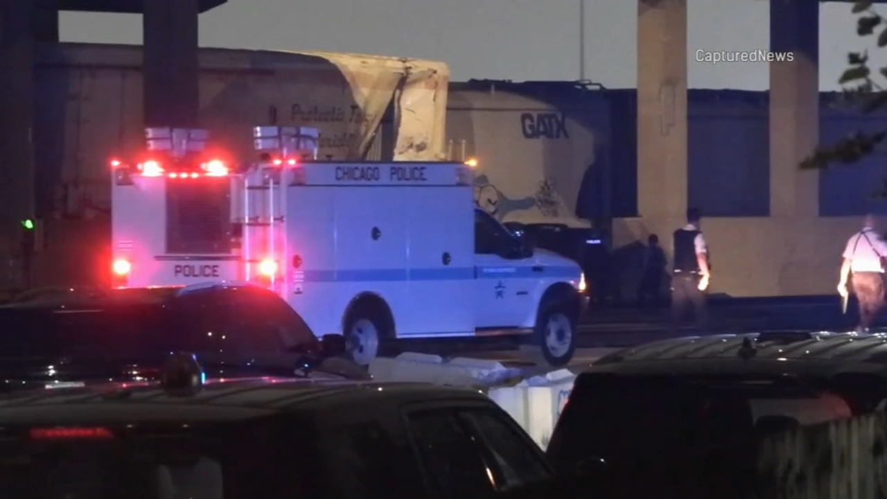 4 suburban teens ID'd after pickup truck plunges of Cicero Ave. bridge on SW Side