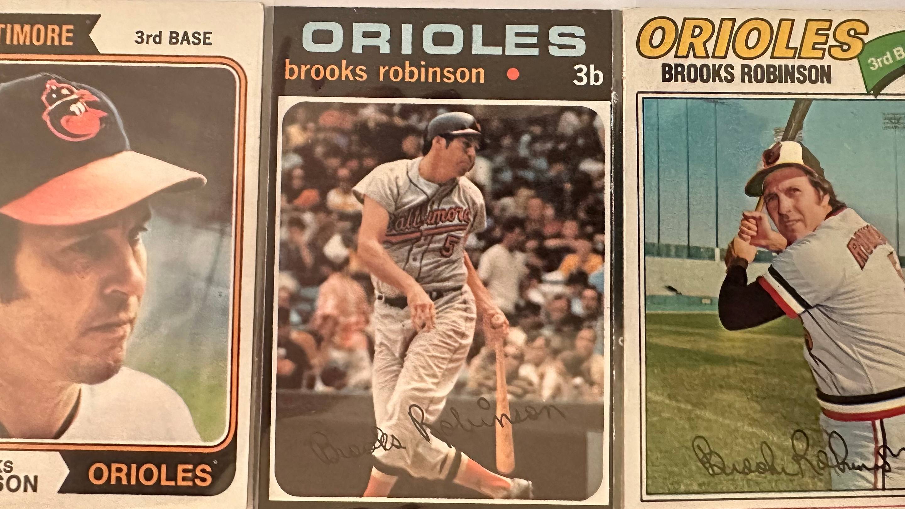 The Top 5 Iconic Vintage Baseball Cards for Brooks Robinson