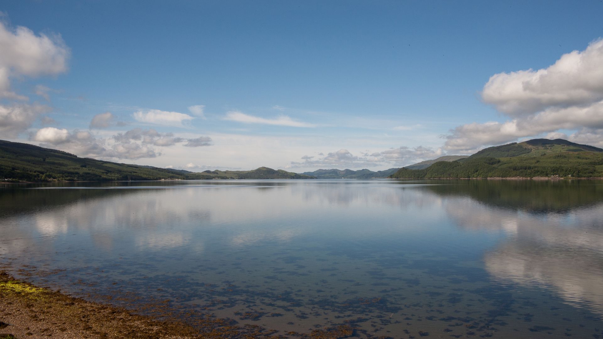 Two women dead after diving trip at loch