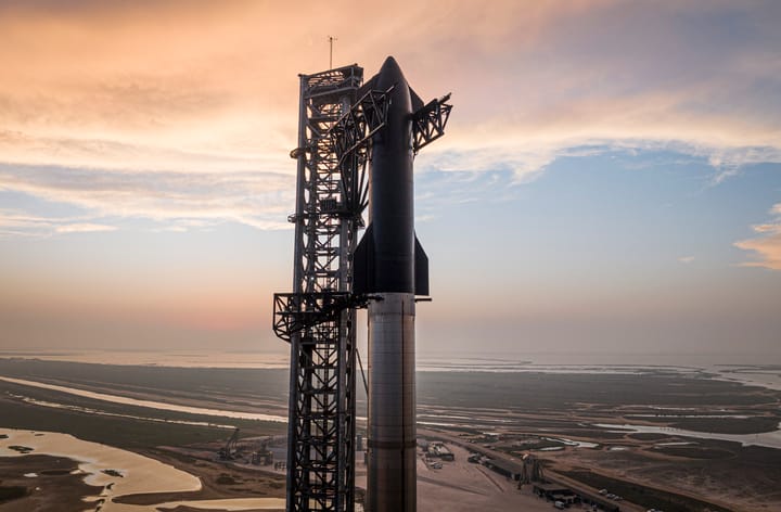 Starship completes first test flight with Starlink 'V3' satellites