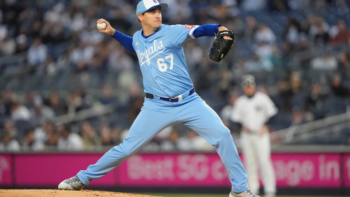 Royals urged to trade two All-Star pitchers to 'restock' farm system