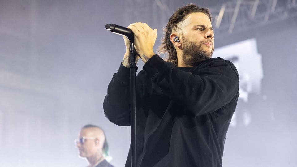 Review: Avenged Sevenfold’s ‘STATICA’ EP Is Their Most Outlandish Release Yet