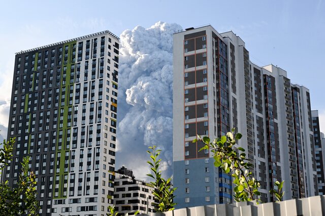‘Russia opened Pandora’s box first, and now it’s paying for it’: Are Wildberries warehouses legitimate targets? Meduza readers weigh in on Ukraine’s strikes.
