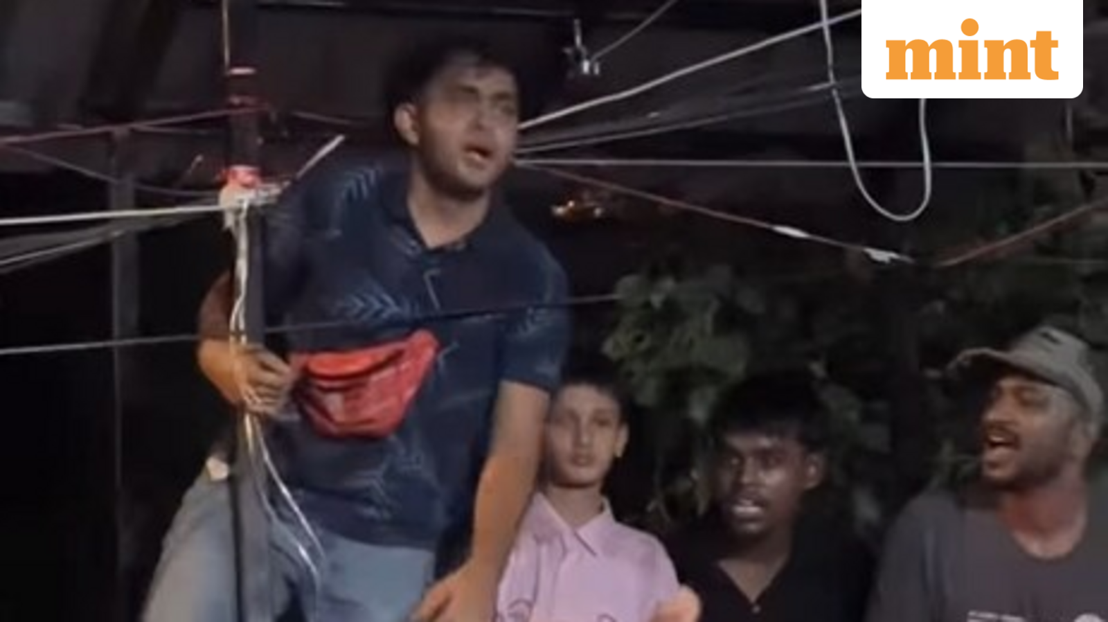 CJP Protest: ‘Craziest naarebazi’ reunited lost child with mother during internet suspension at Jantar Mantar — Video