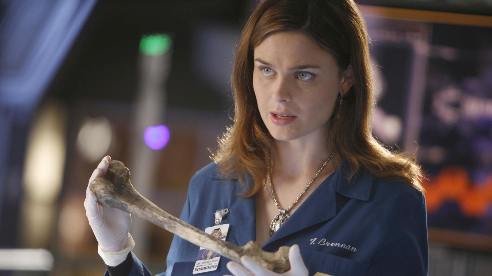 Why Bones Didn't Adapt The Novels That Introduced Emily Deschanel's Character